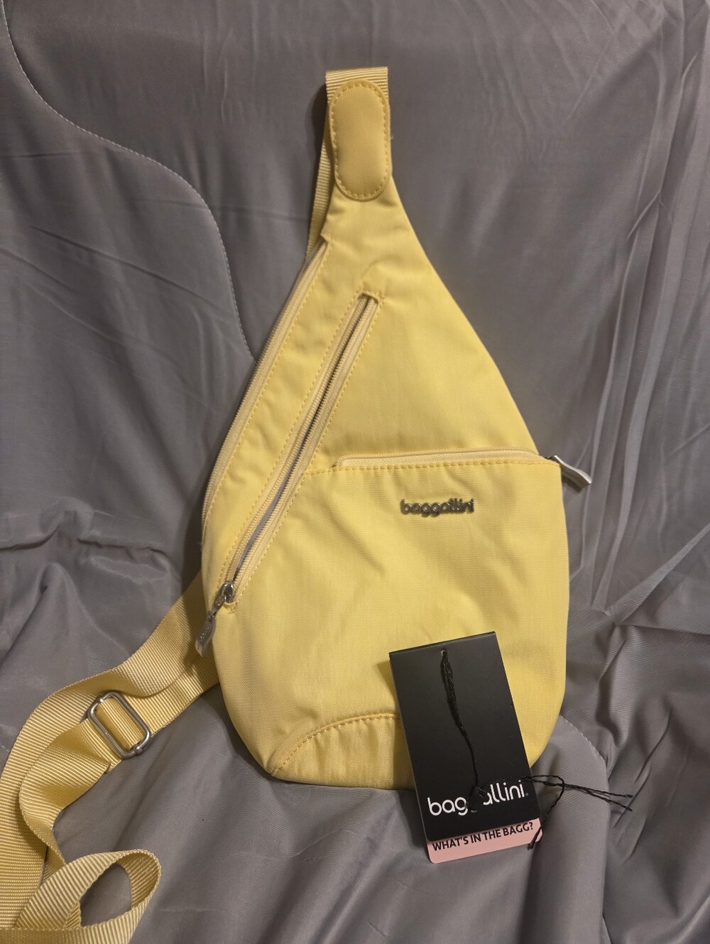 Baggallini Yellow Sling Bag BNWT.